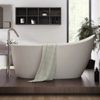 Ванна, стоящая отдельно